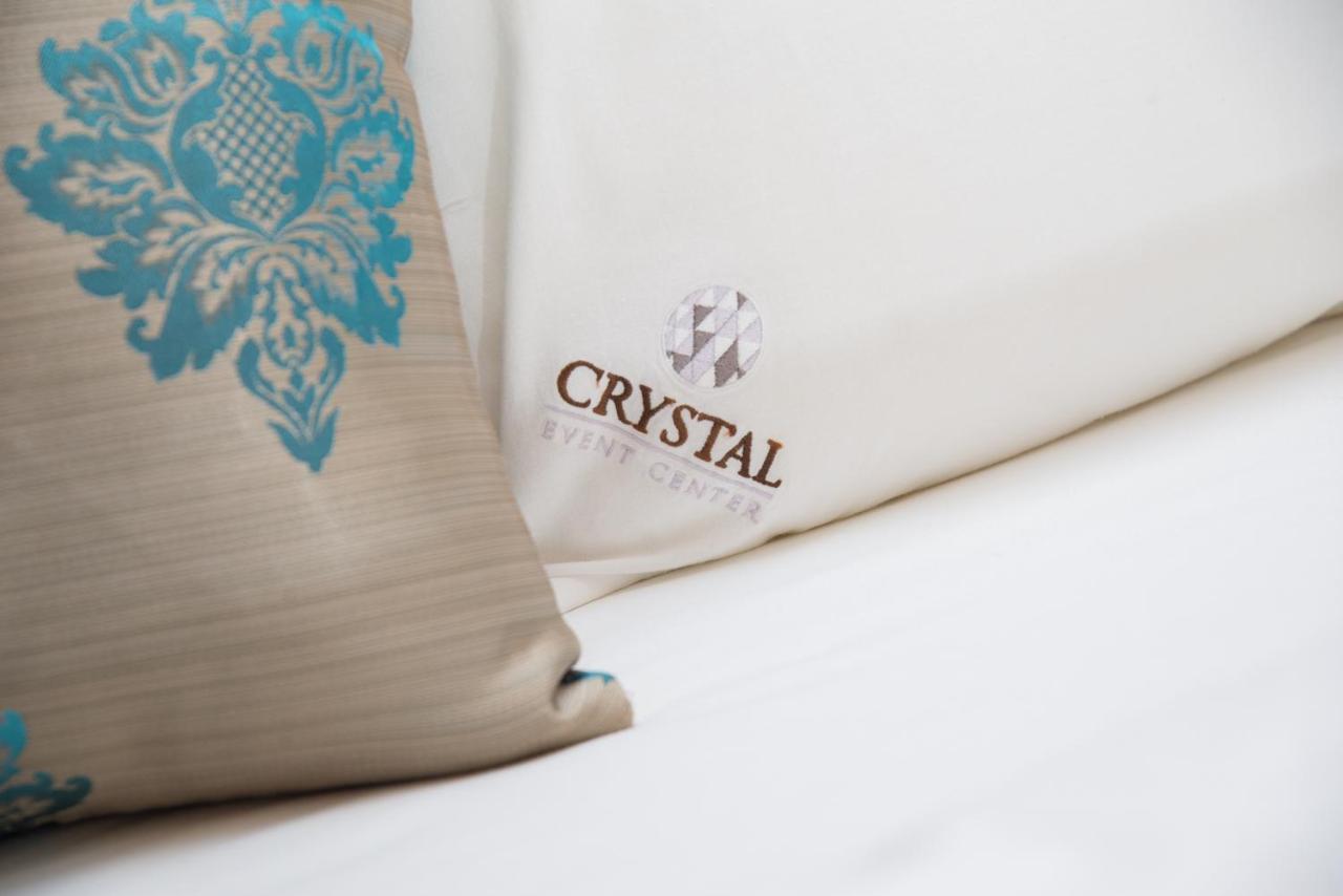 Pecinci Hotel Crystal מראה חיצוני תמונה
